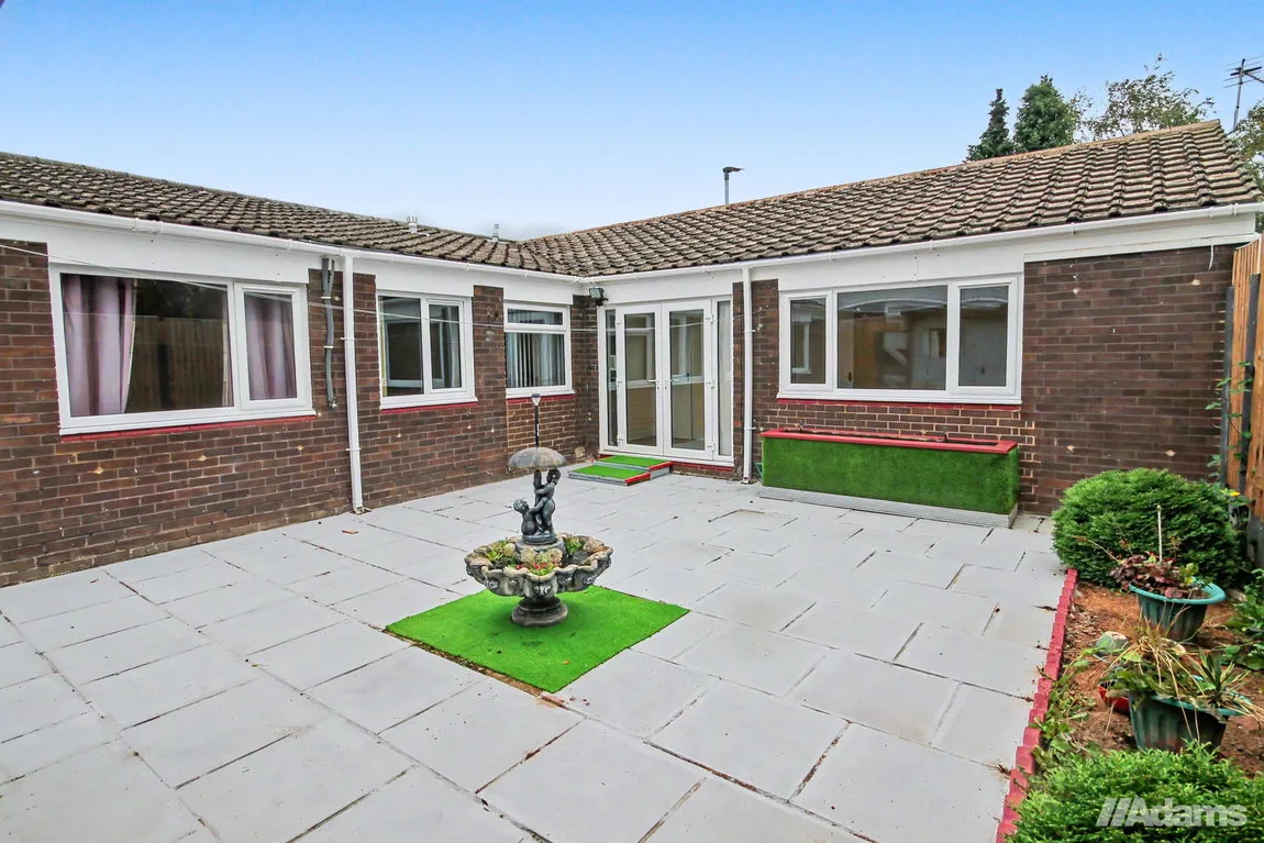 House Kingshead Close in Runcorn
