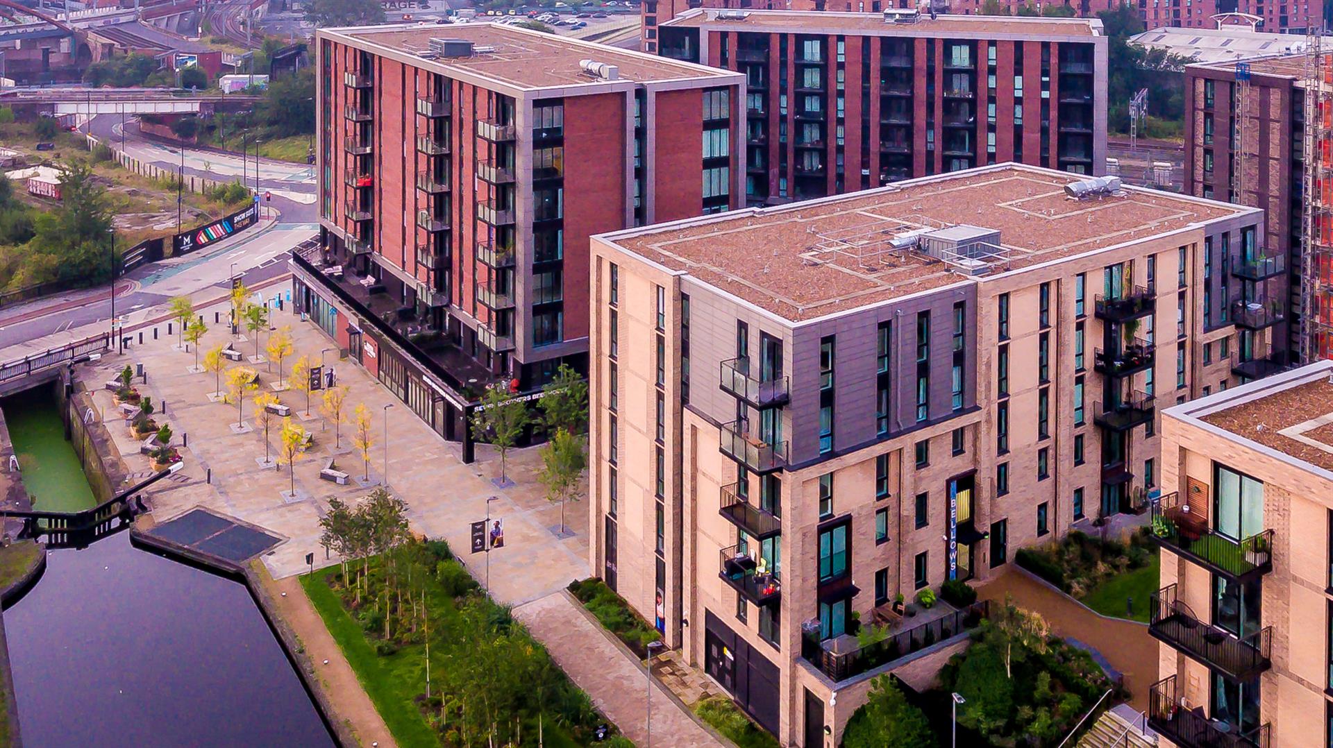 Flat Lockside Lane in Salford