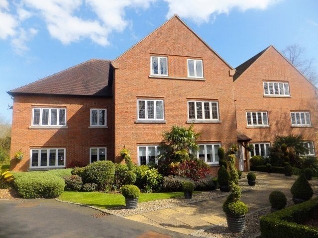 Flat Four Oaks Road in Birmingham