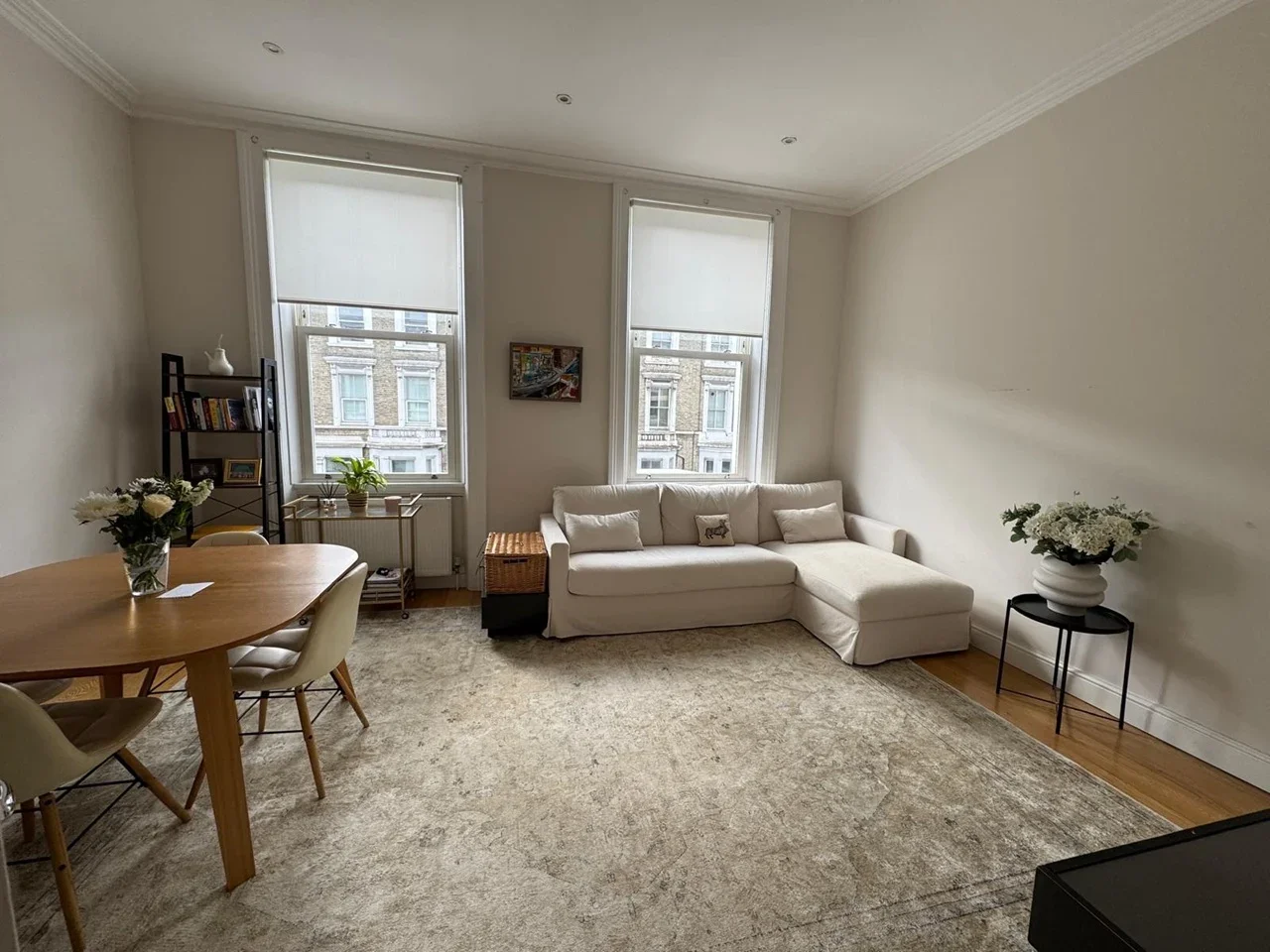 Flat Finborough Road in Greater London