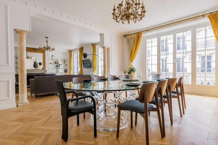 Flat Rue Théodule Ribot in Paris