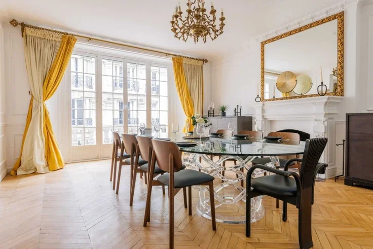 Flat Rue Théodule Ribot in Paris