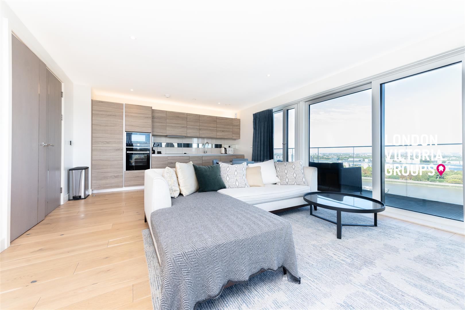 Flat Duke of Wellington Avenue in Greater London