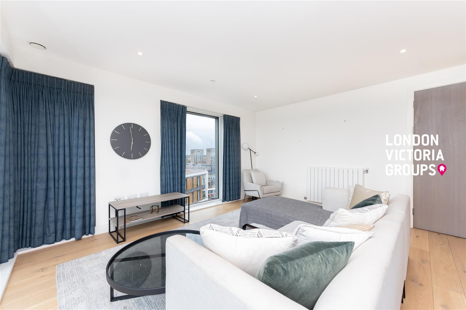Flat Duke of Wellington Avenue in Greater London