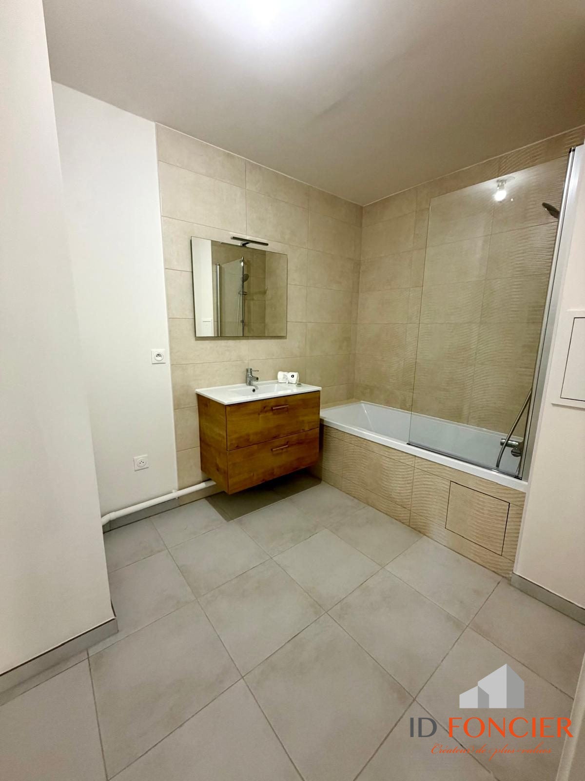 Appartement Square du Gasselet à Thiais