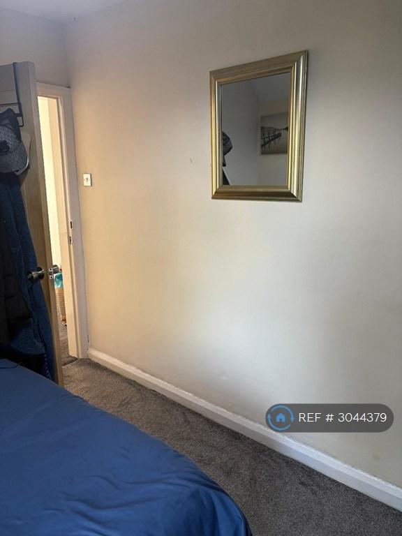 Room Leek Road in Stoke-on-Trent