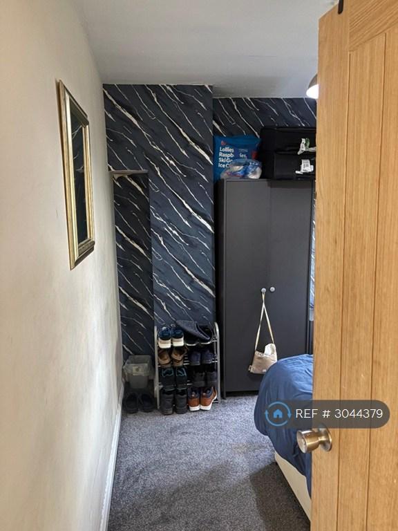 Room Leek Road in Stoke-on-Trent