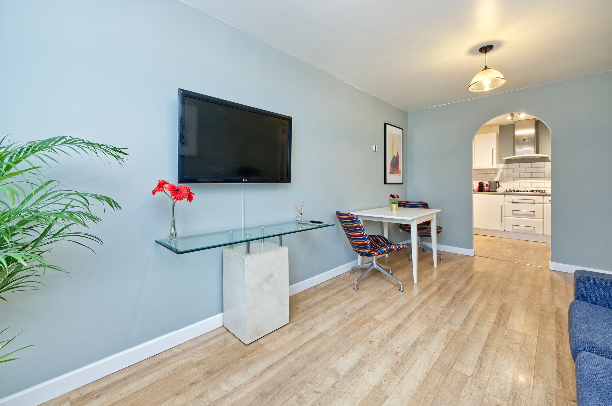 Flat Fellows Road in Greater London