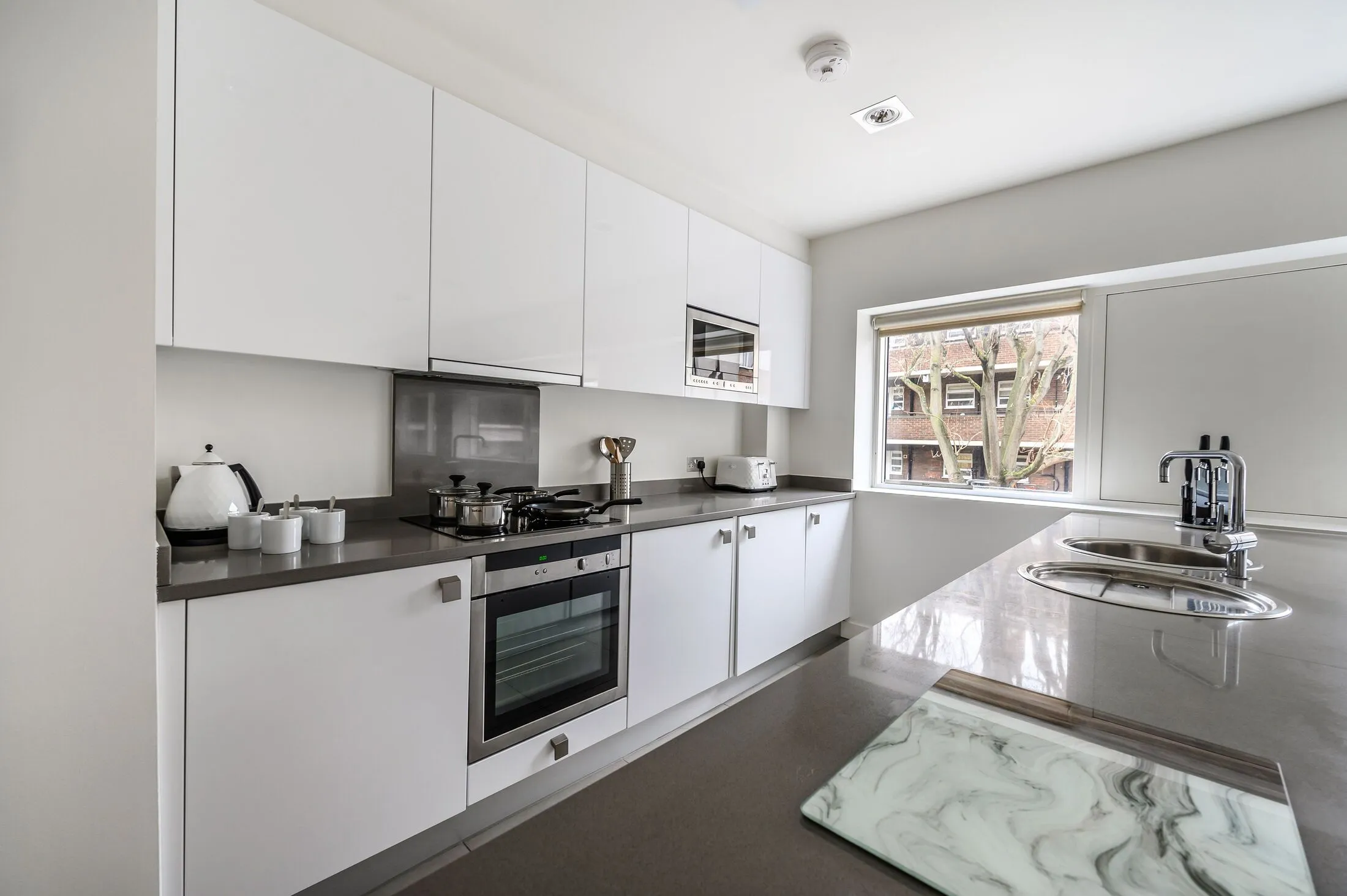 Flat Pond Place in Greater London