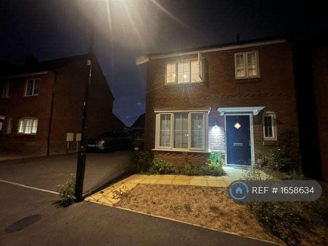 House Struthers Close in Rugby