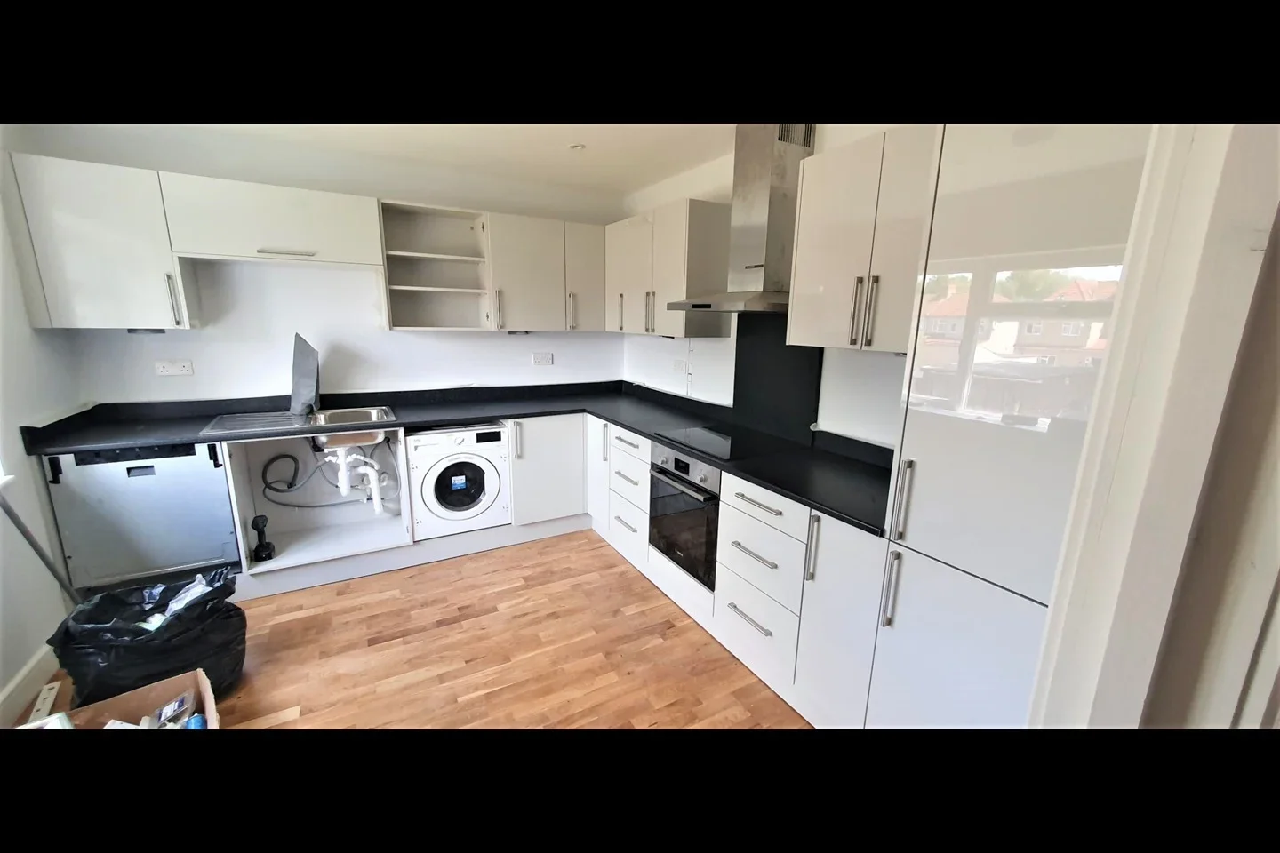 Flat Ruskin Gardens in Greater London