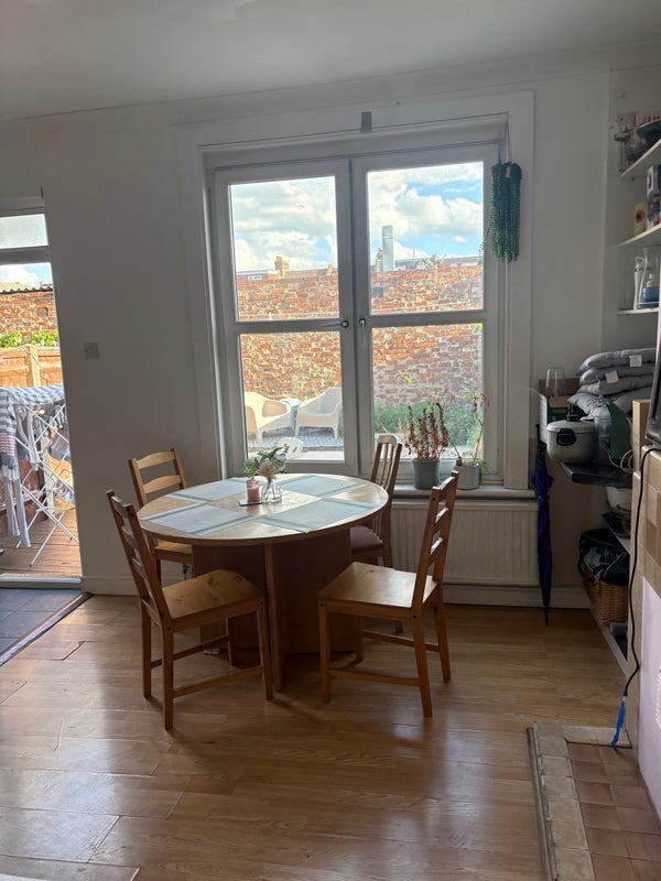 Room Undine Street in Greater London