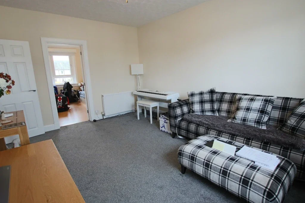 Flat Mylnefield Road in Invergowrie