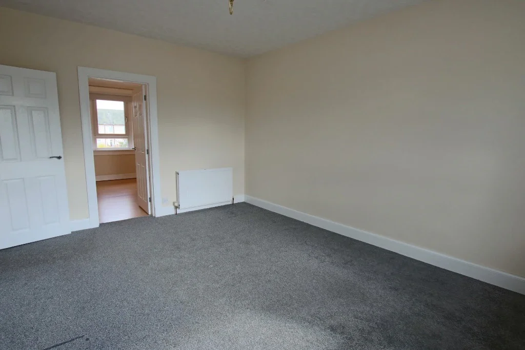 Flat Mylnefield Road in Invergowrie
