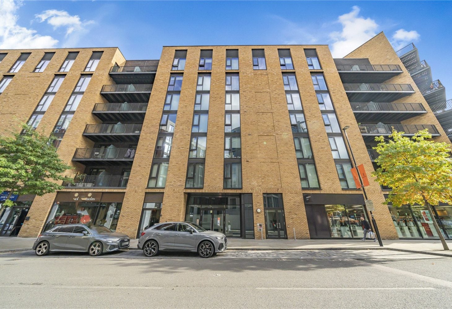 Flat Starboard Way in Greater London