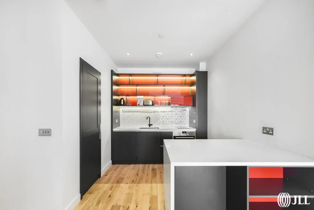 Flat Hope Street in Greater London
