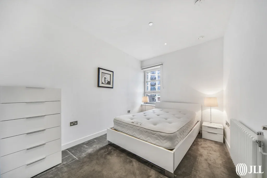 Flat Hope Street in Greater London