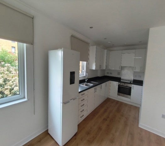 Flat Dowding Drive in Greater London