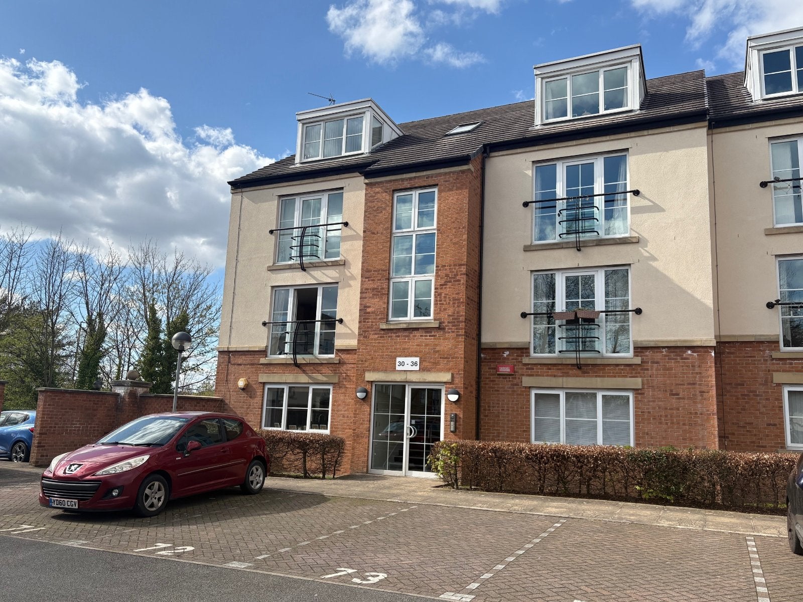 Flat Boggard Lane in Leeds