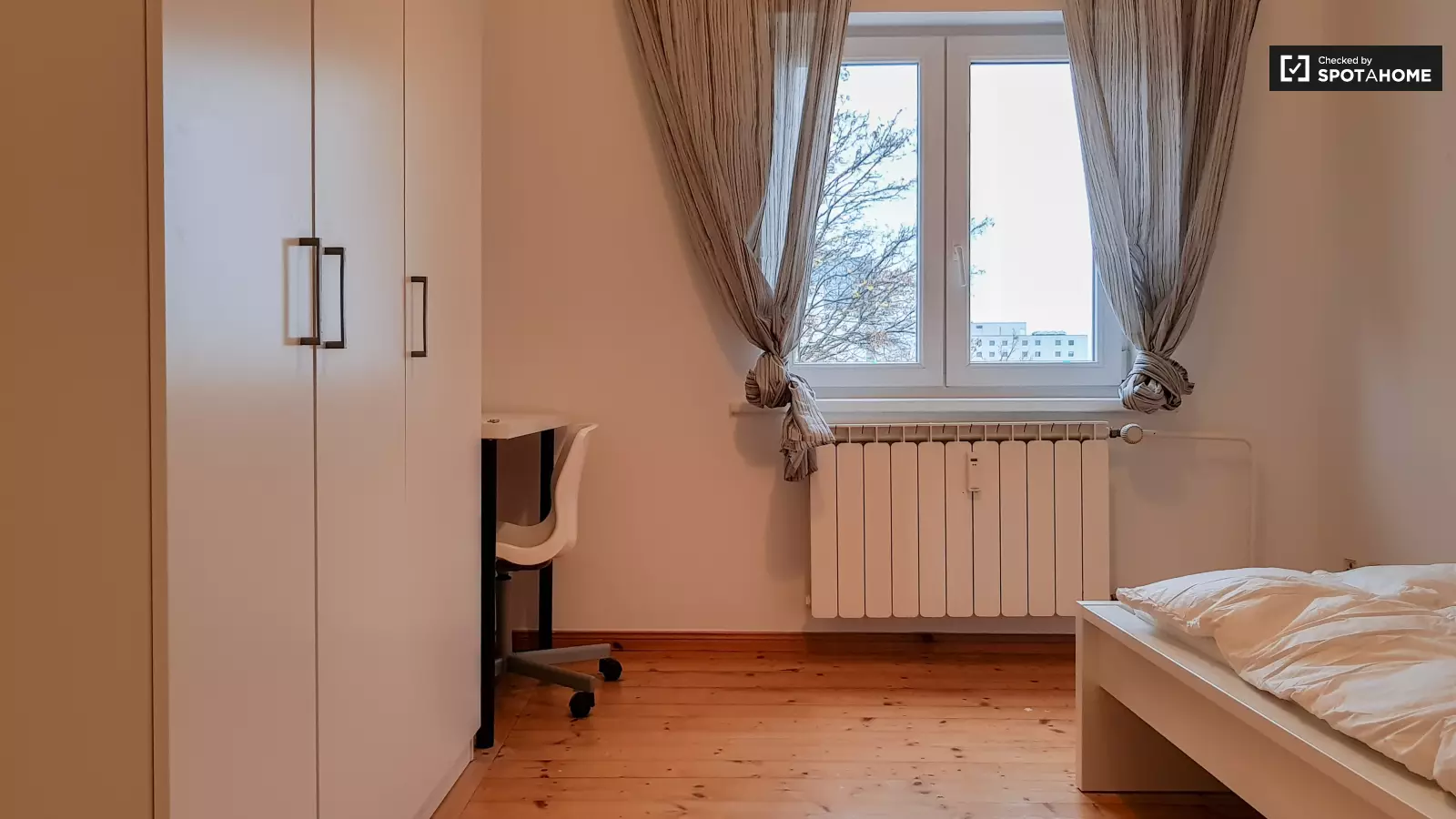 Wohnung Aronsstraße in Berlin