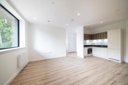 Flat Ashwood Way in Basingstoke and Deane