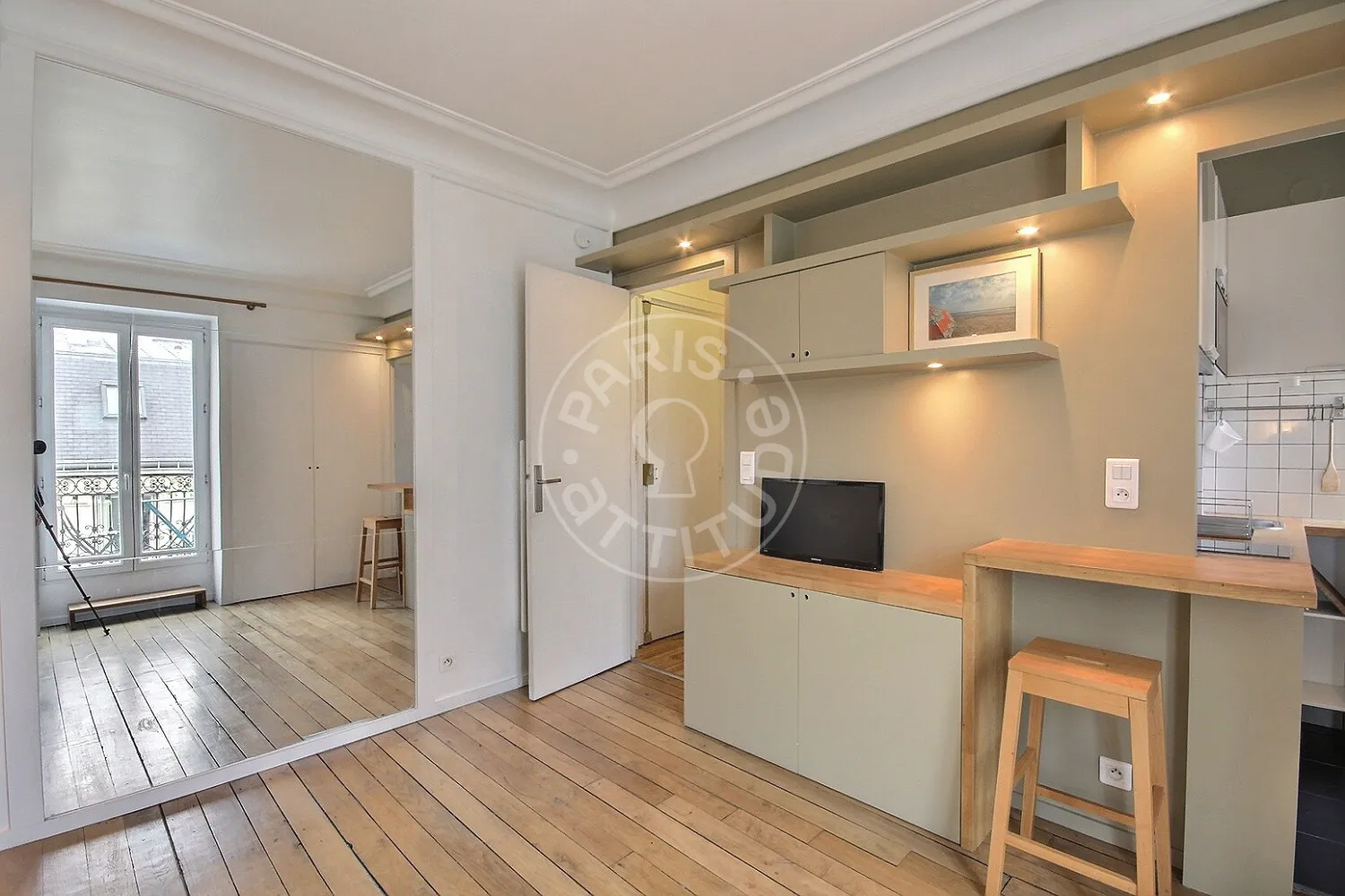 Flat Rue Lentonnet in Paris