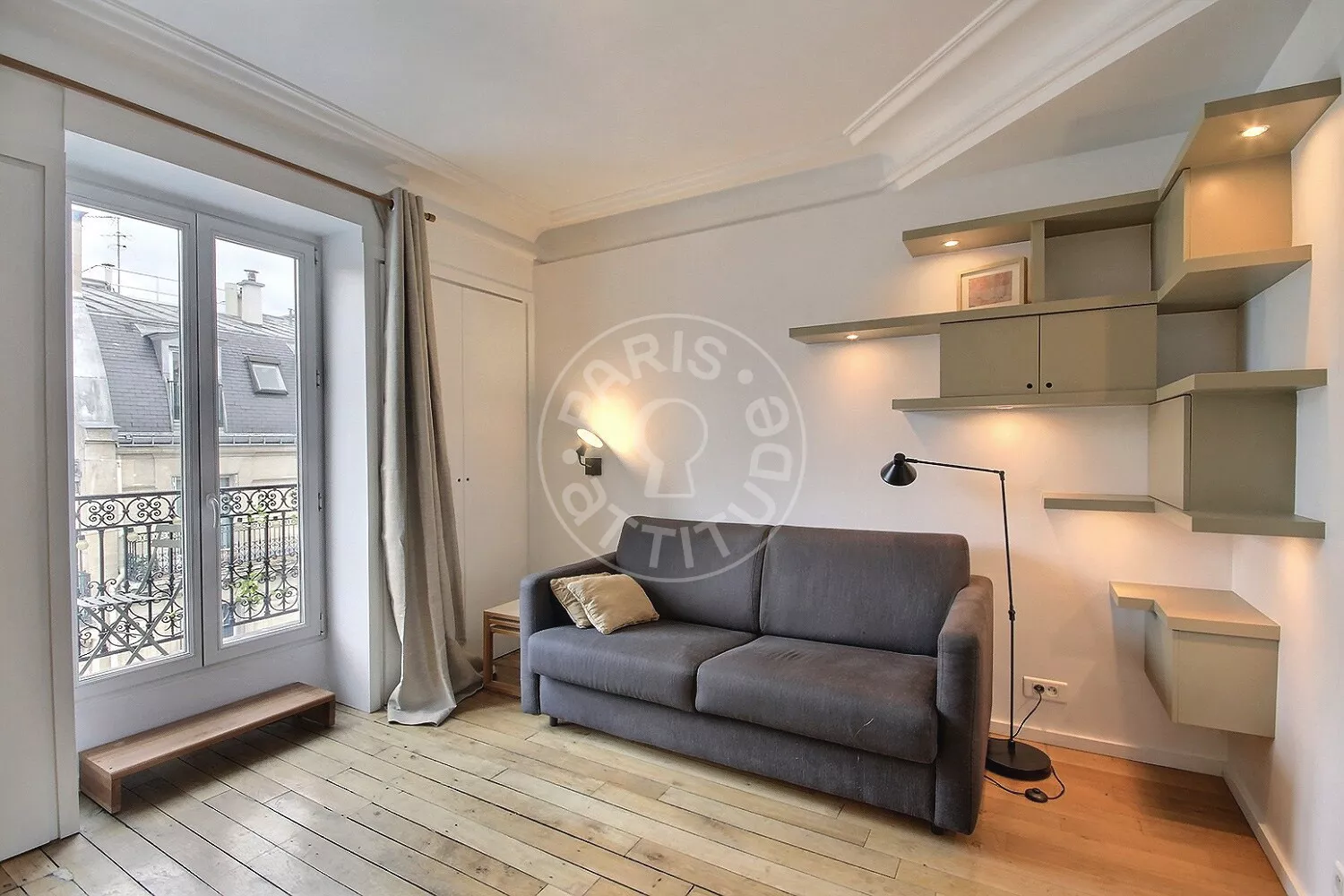 Appartement Rue Lentonnet à Paris