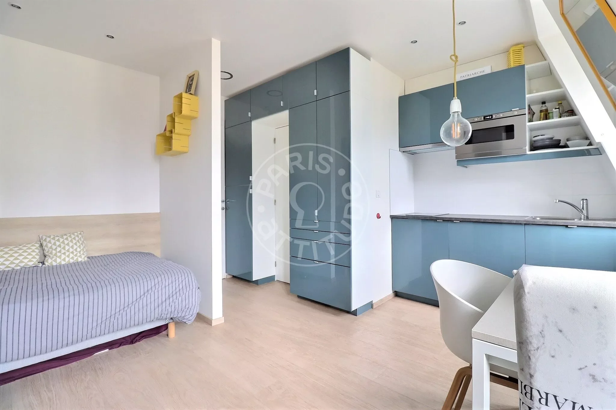 Flat Rue du Général de Larminat in Paris