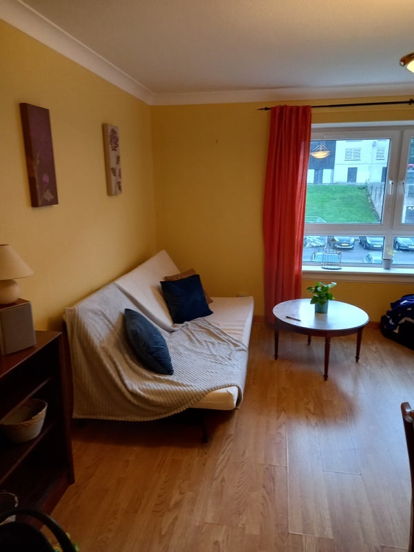 Room Dumbiedykes Road in City of Edinburgh