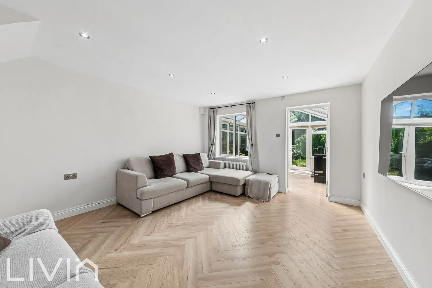 House Beckford Road in Greater London
