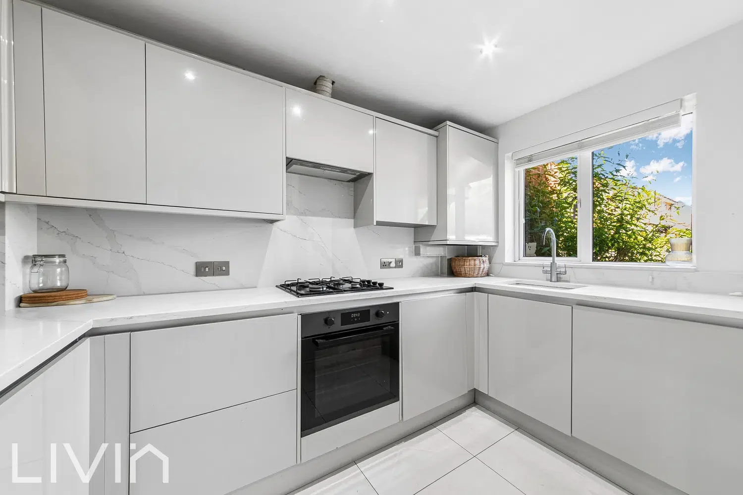 House Beckford Road in Greater London