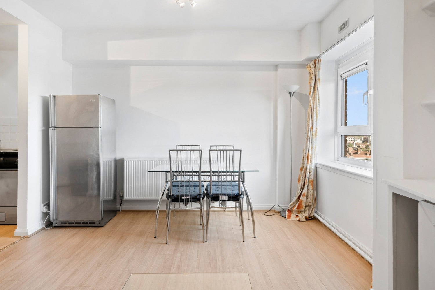 Flat Bethnal Green Road in Greater London