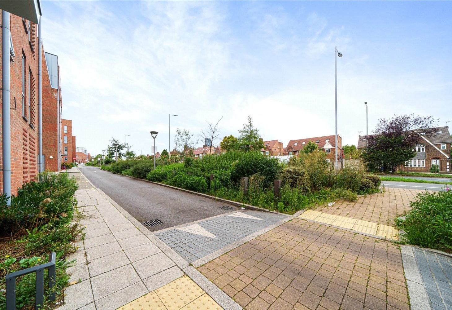 Flat Cezanne Road in Greater London