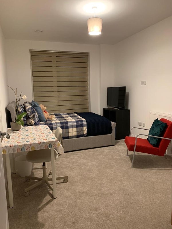 Room Loampit Vale in Greater London