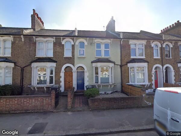 House Braxfield Road in Greater London
