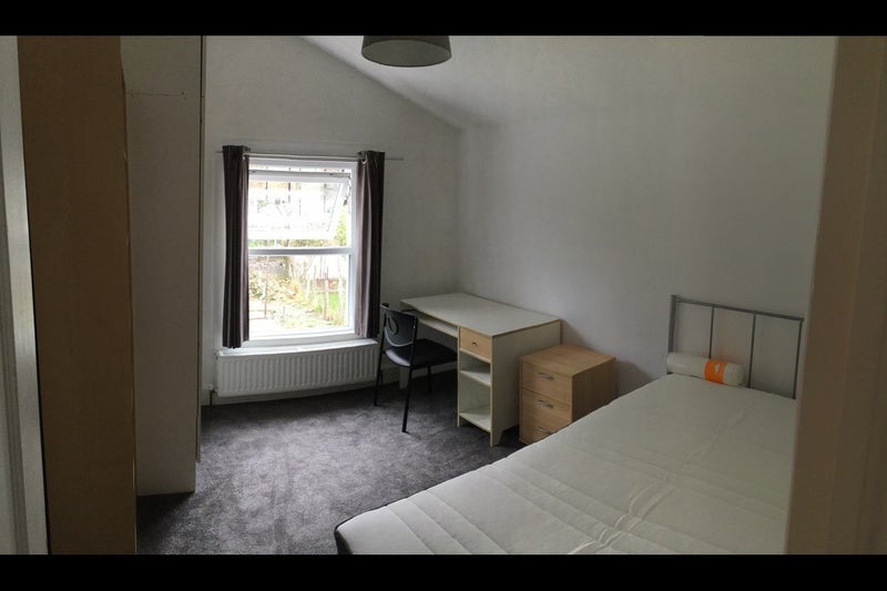 House Braxfield Road in Greater London