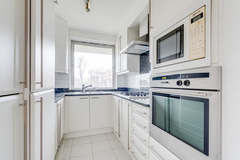 Flat Heritage Lane in London