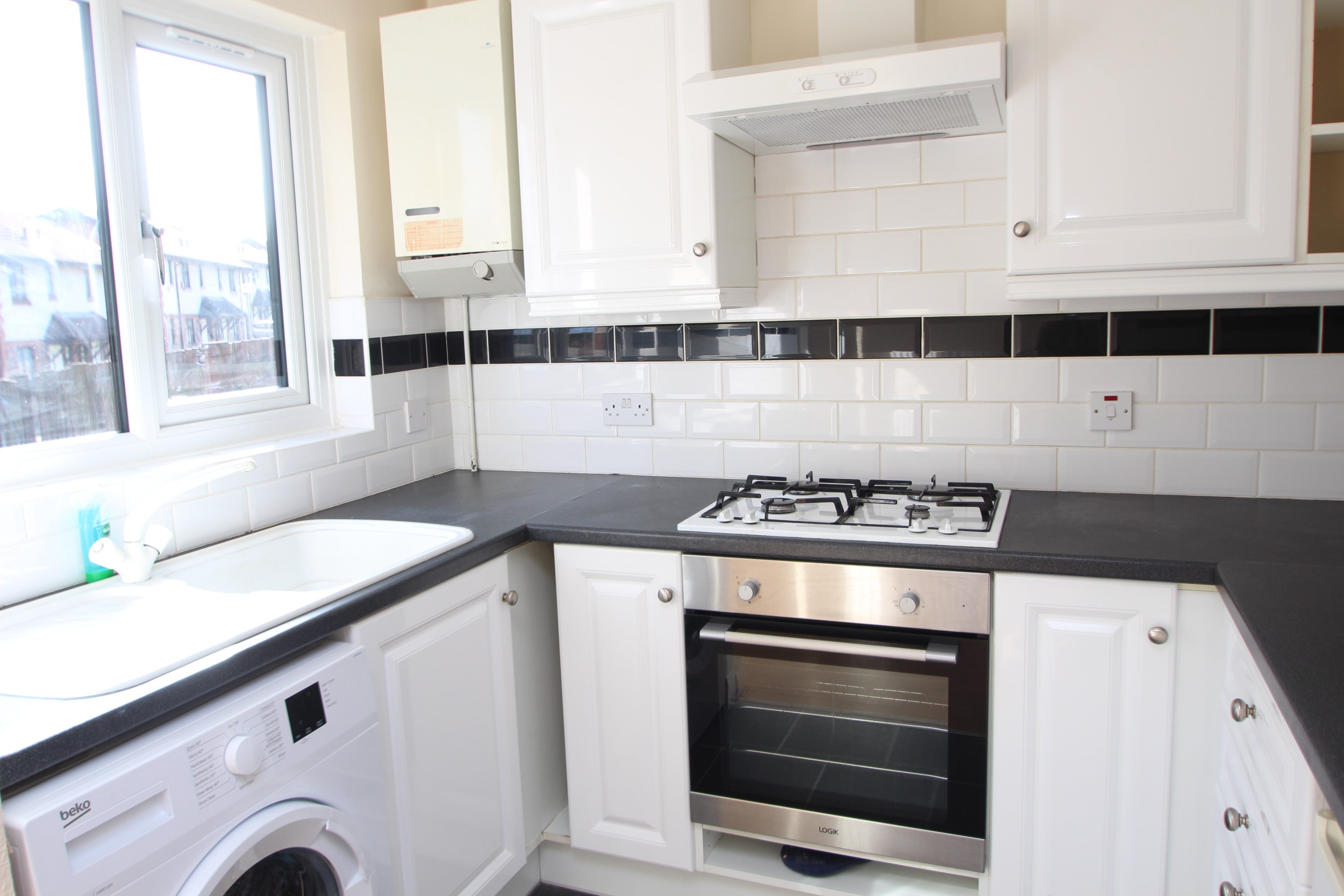 Flat Drummond Way in Newton Mearns