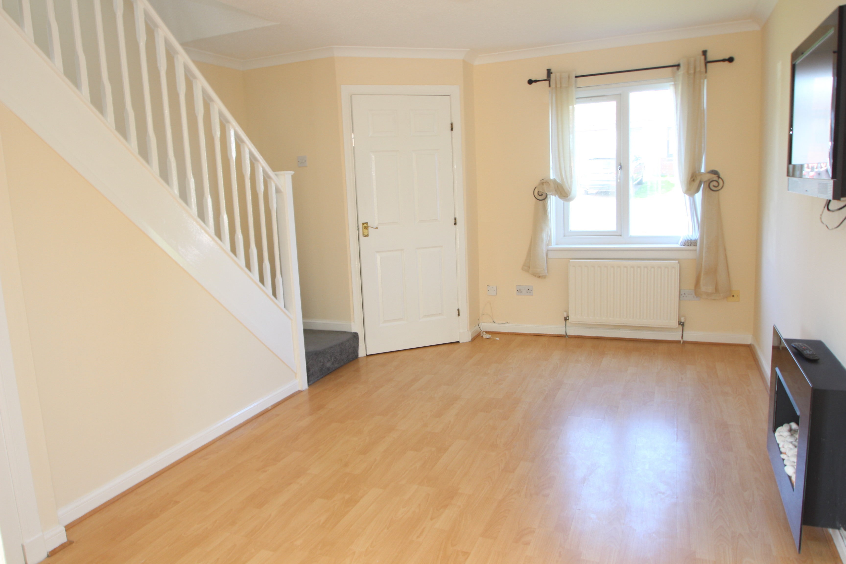 Flat Drummond Way in Newton Mearns