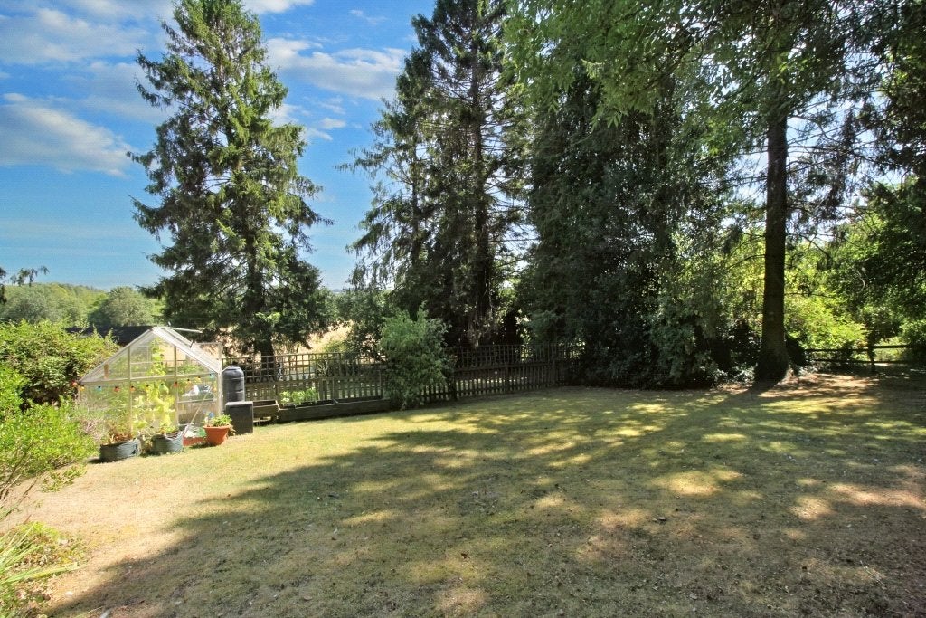 House Windmill Lane in East Hampshire