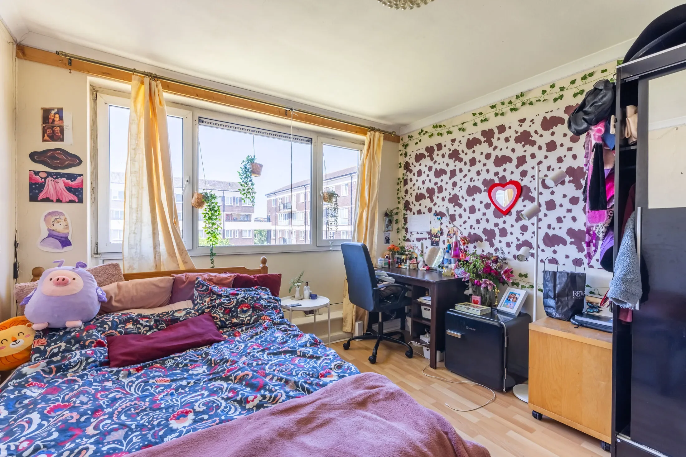 Flat Coborn Street in Greater London