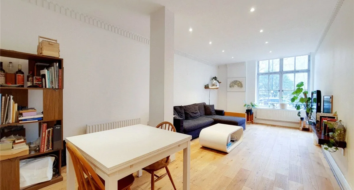 Flat Russell Square in Greater London
