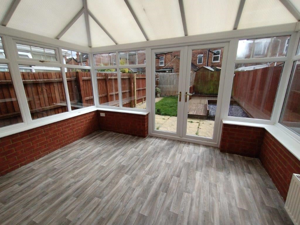 Flat Sandtone Gardens in South Holland