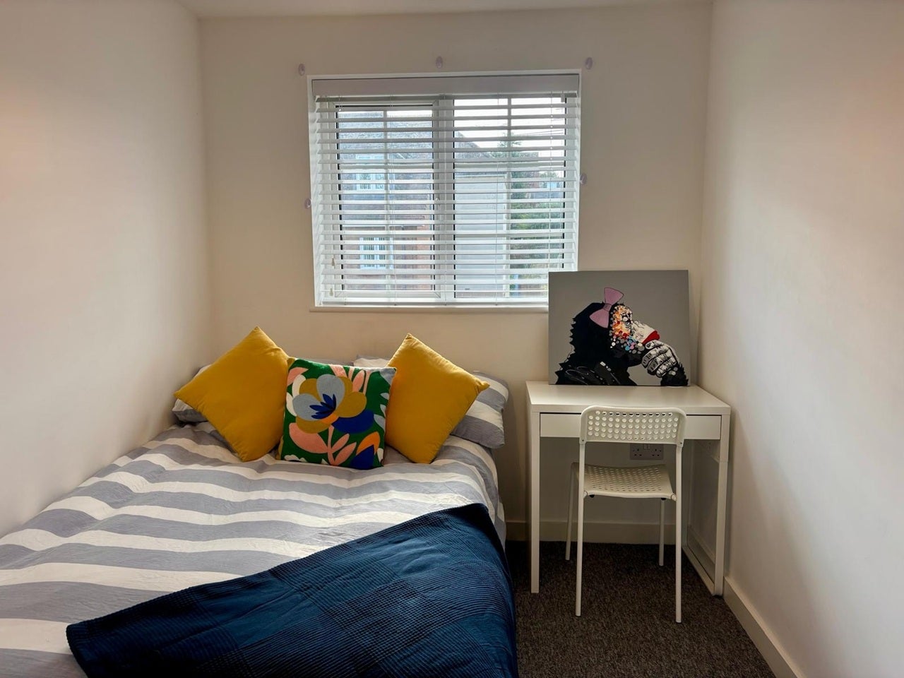 Room High Street in Dacorum