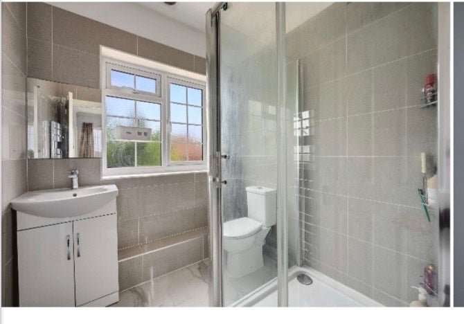 Room Windermere Road in Greater London
