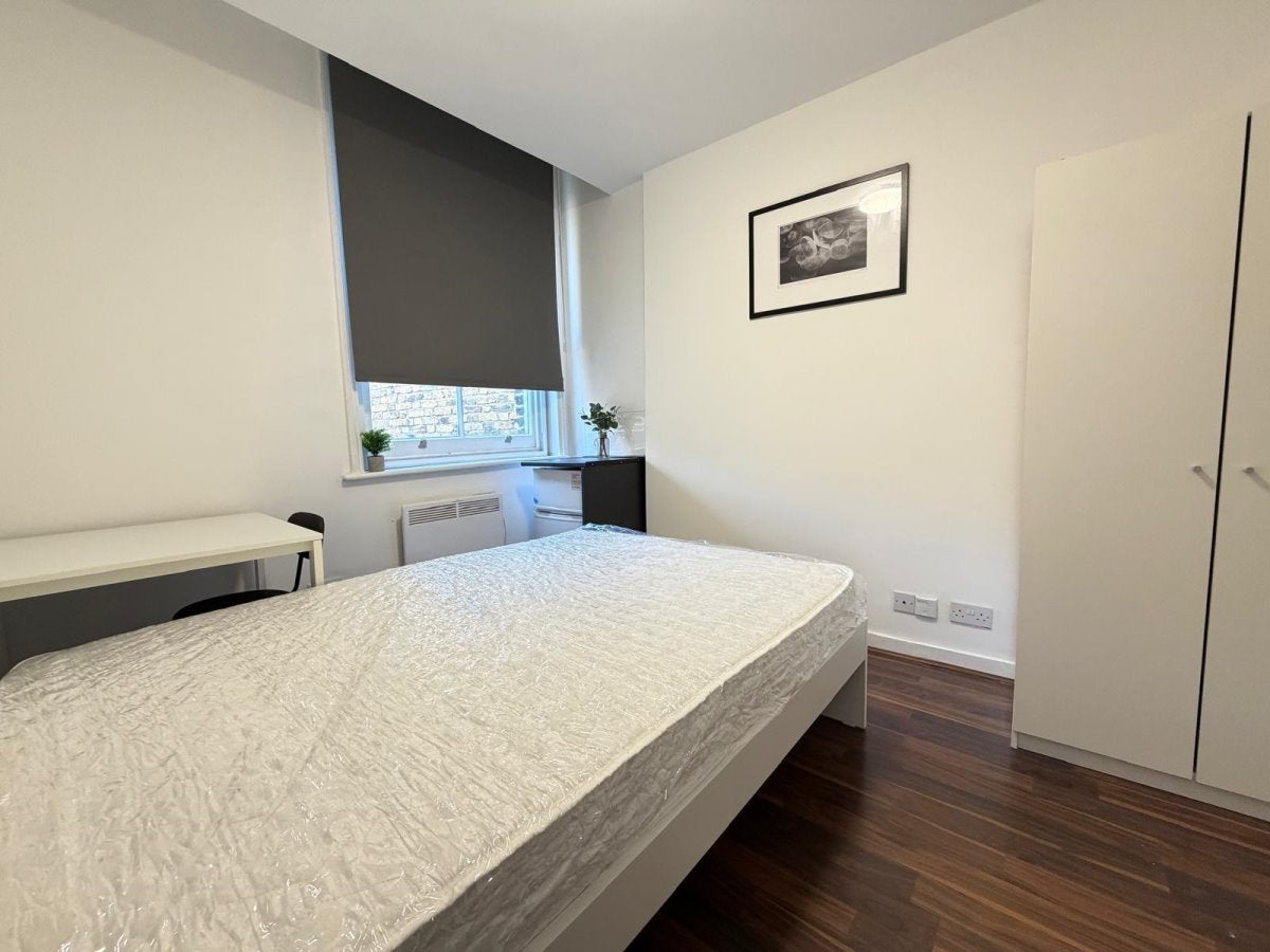 Room Marchmont Street in Greater London