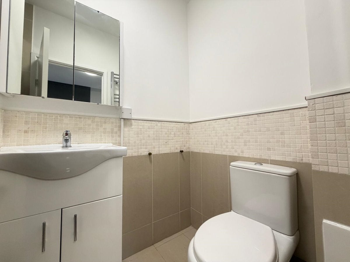 Room Marchmont Street in Greater London