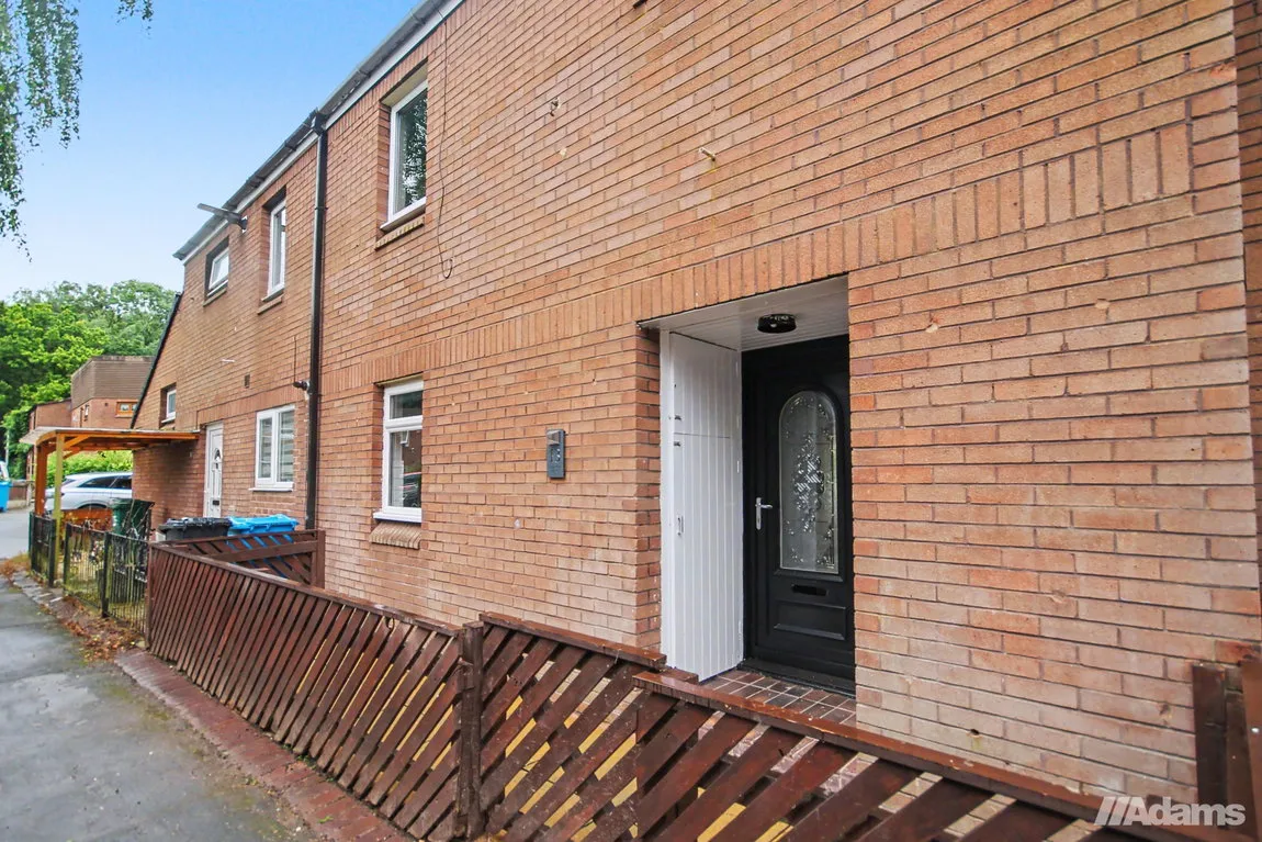 House Tilbury Place in Runcorn
