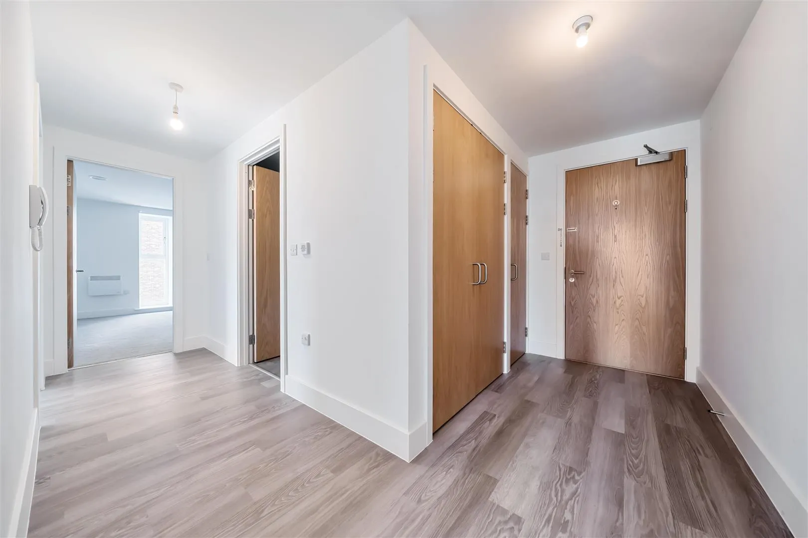 Flat Anniversary Avenue West in Cherwell District