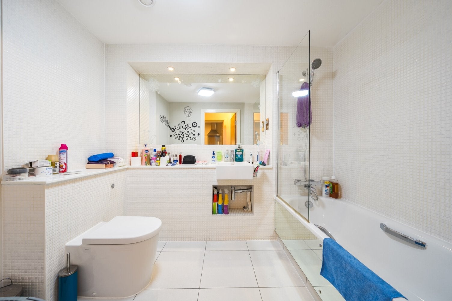 Flat Brookmill Road in Greater London